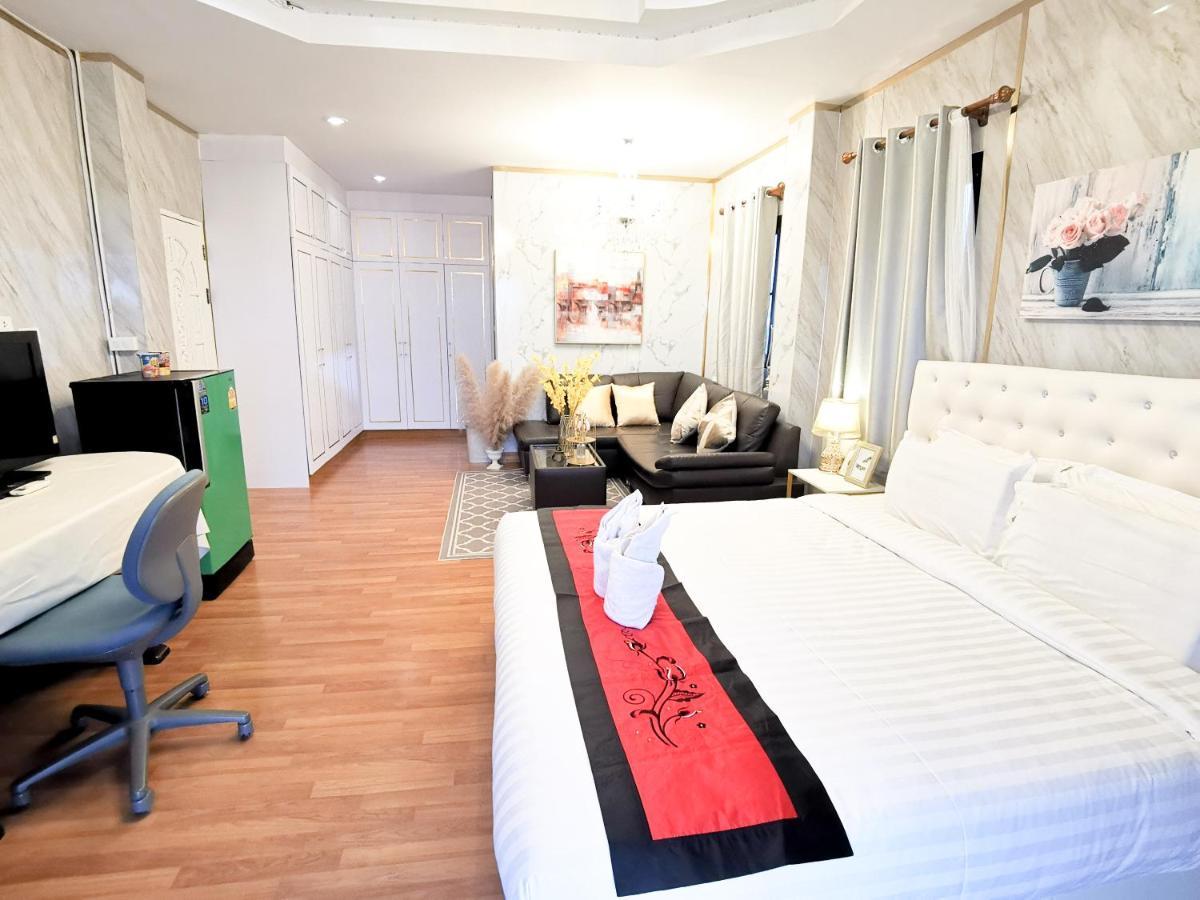 The Star Hotel Udon Thani Bagian luar foto
